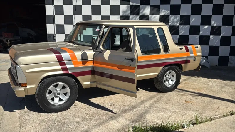 F1000 lateral faixas xadrez